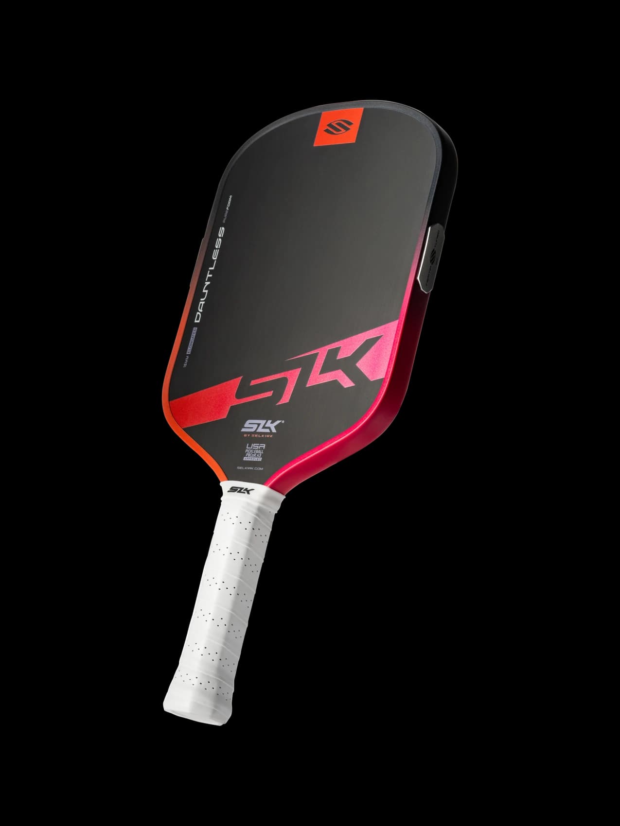 Selkirk SLK Dauntless pickleball paddle